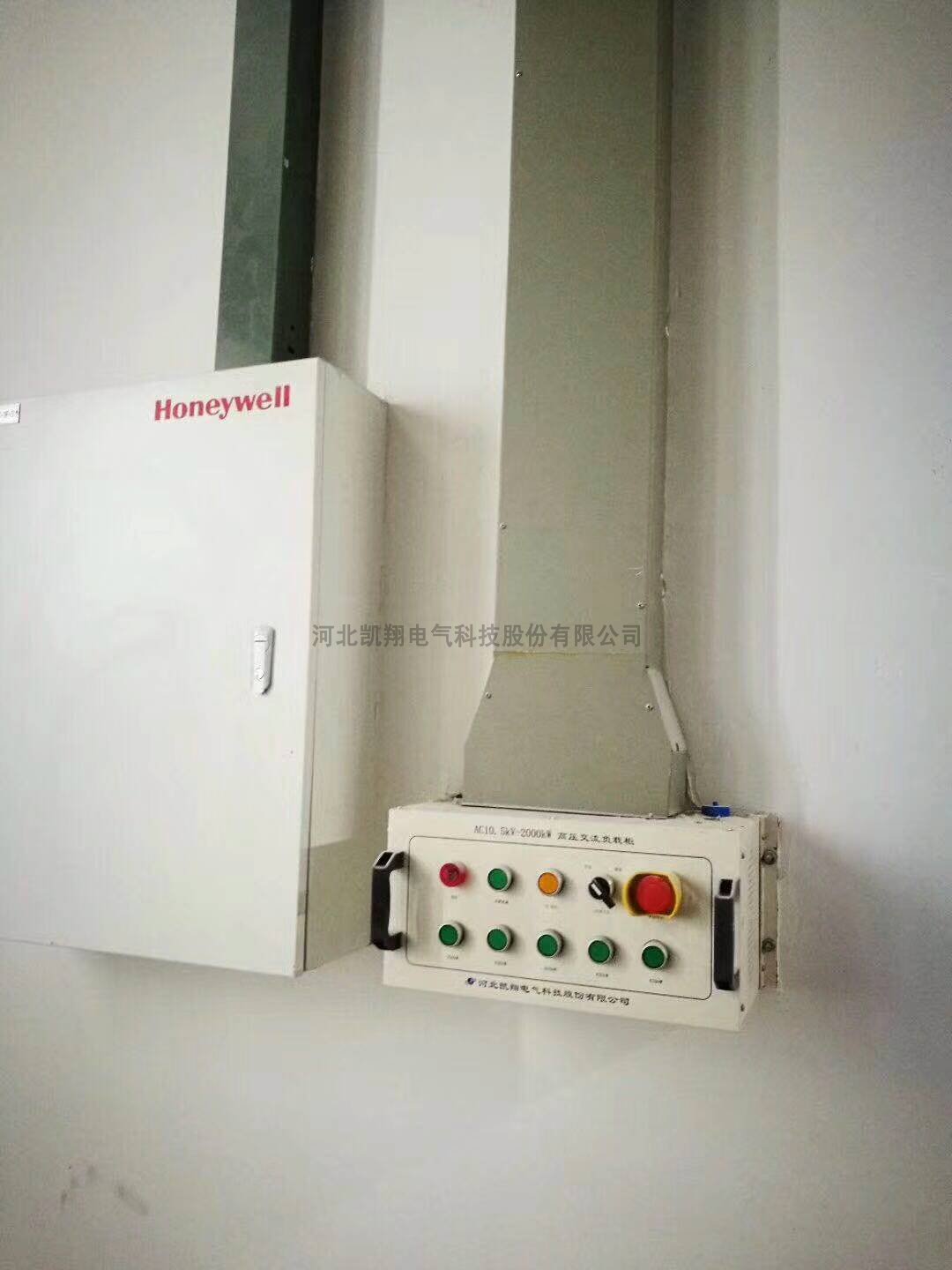 數(shù)據(jù)中心假負(fù)載控制器